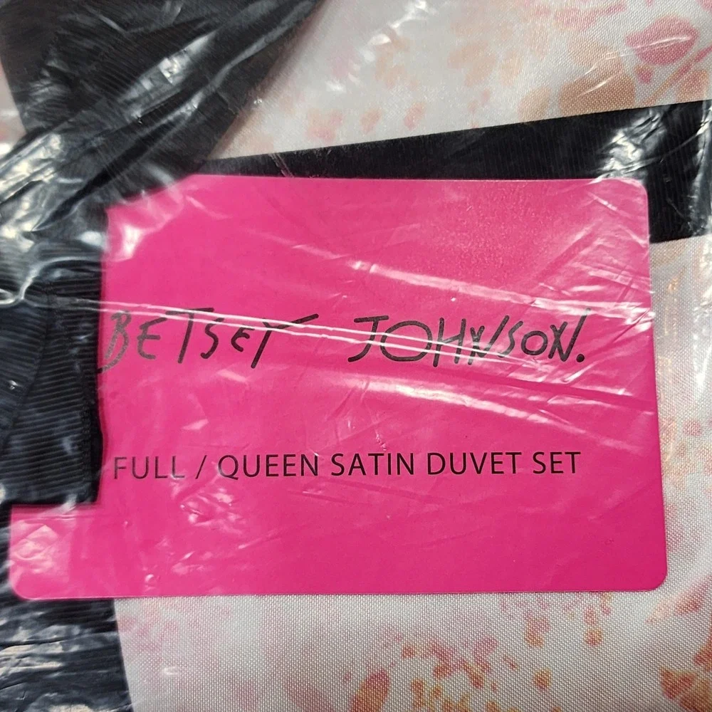 Betsey Johnson Butterfly Garden‎ Pink Satin Duvet Set Full Queen 3pc